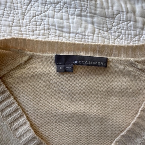 360 Cashmere Sweater - Picture 2 of 2